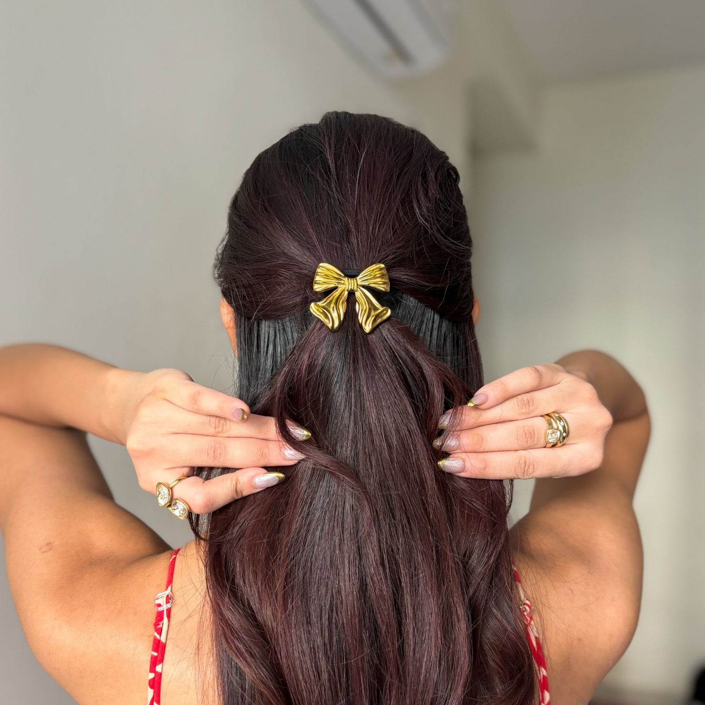 Bow hair tie