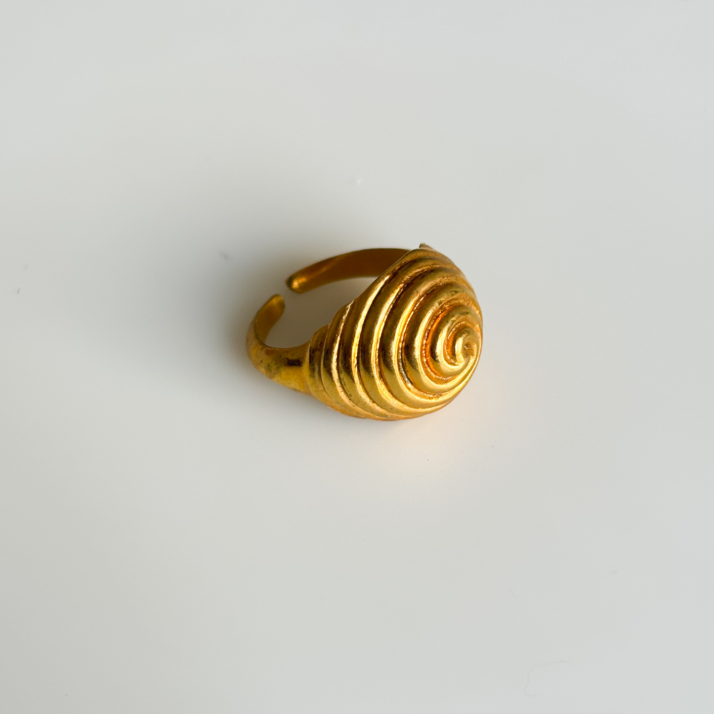 Spiral dome ring
