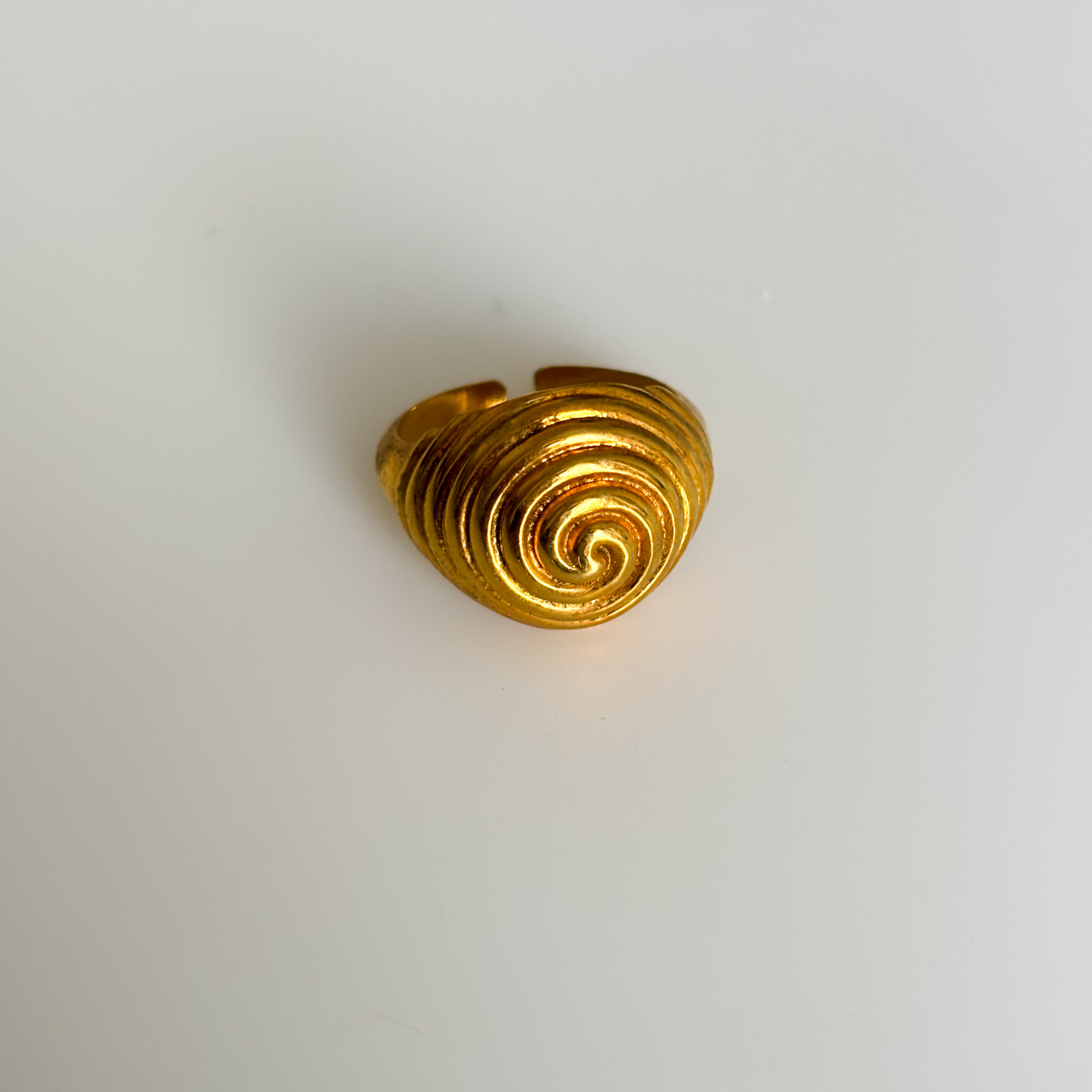 Spiral dome ring