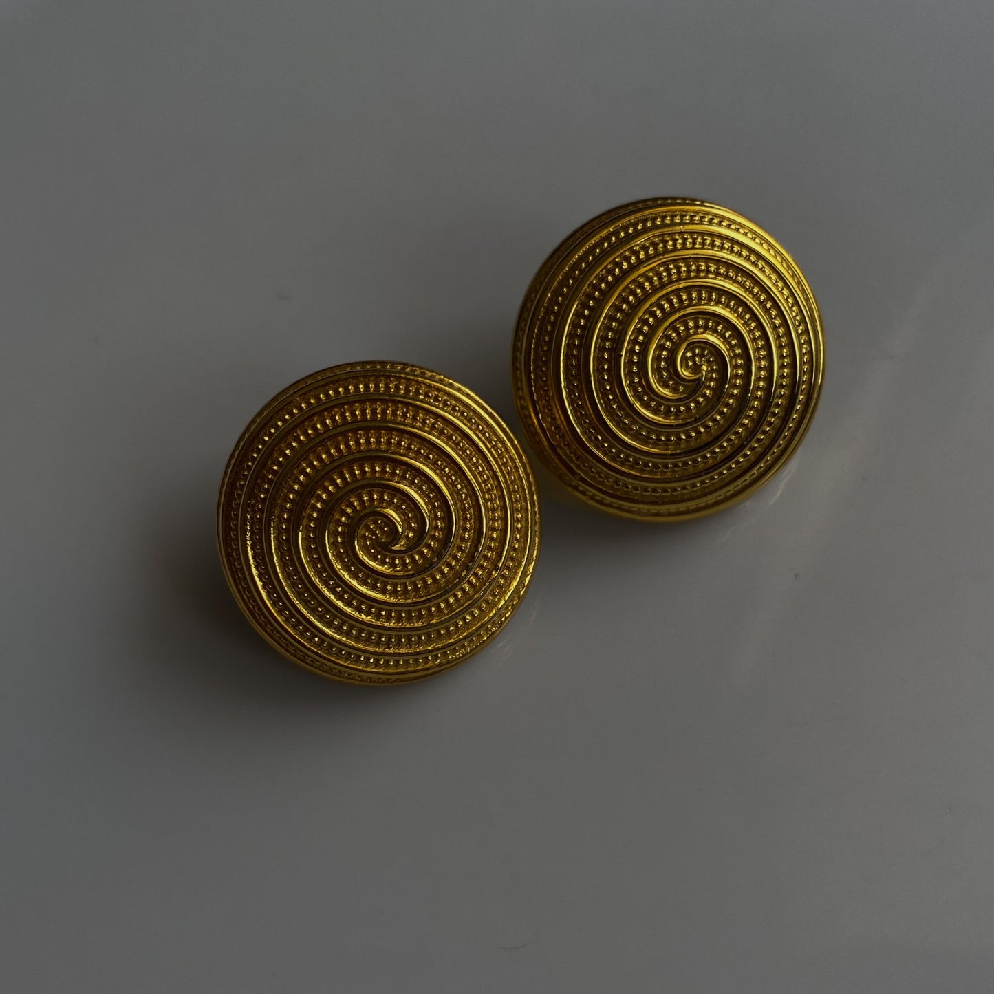 WHORLY BEAD STUD EARRINGS